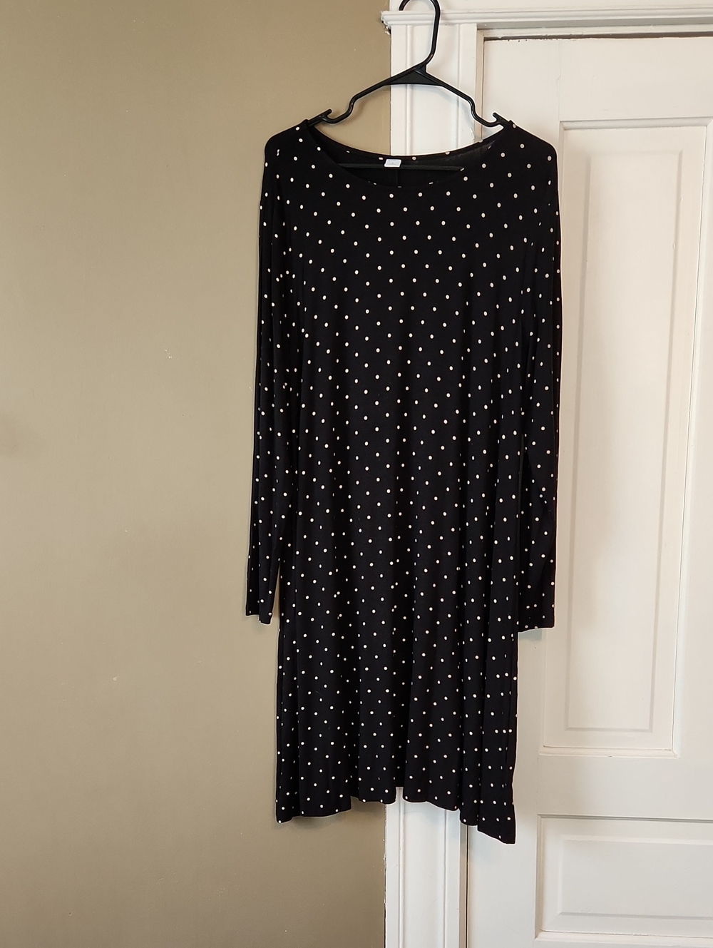 Old Navy Black Long Sleeve Polka Dot Dress